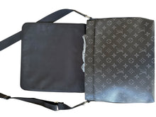 Load image into Gallery viewer, Louis Vuitton District Messenger Bag Black Eclipse