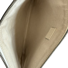 Load image into Gallery viewer, Gucci Pebbled Calfskin Large Logo Portfolio Clutch Ivory