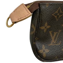 Load image into Gallery viewer, Louis Vuitton Monogram Affiche Mini Pochette Accessories