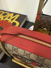 Load image into Gallery viewer, Gucci GG Supreme Monogram Kingsnake Heart Embroidered Mini Chain Shoulder Bag Beige Hibiscus Red