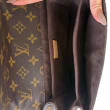 Load image into Gallery viewer, Louis Vuitton Pochette Metis Monogram