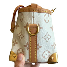 Load image into Gallery viewer, Louis Vuitton Monogram Dune Noe Purse
