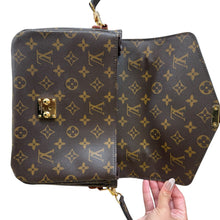 Load image into Gallery viewer, Louis Vuitton Pochette Metis Monogram