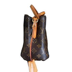 Louis Vuitton Montaigne BB in Monogram