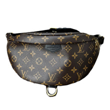 Load image into Gallery viewer, Louis Vuitton World Tour Bumbag