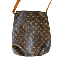 Load image into Gallery viewer, Louis Vuitton Musette Salsa
