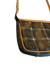 Load image into Gallery viewer, Louis Vuitton Monogram Riveting Pochette