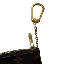 Load image into Gallery viewer, Louis Vuitton Monogram Key Pouch