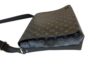 Louis Vuitton District Messenger Bag Black Eclipse