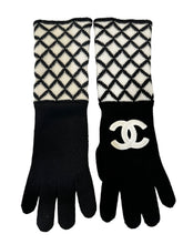 Load image into Gallery viewer, Chanel Gloves