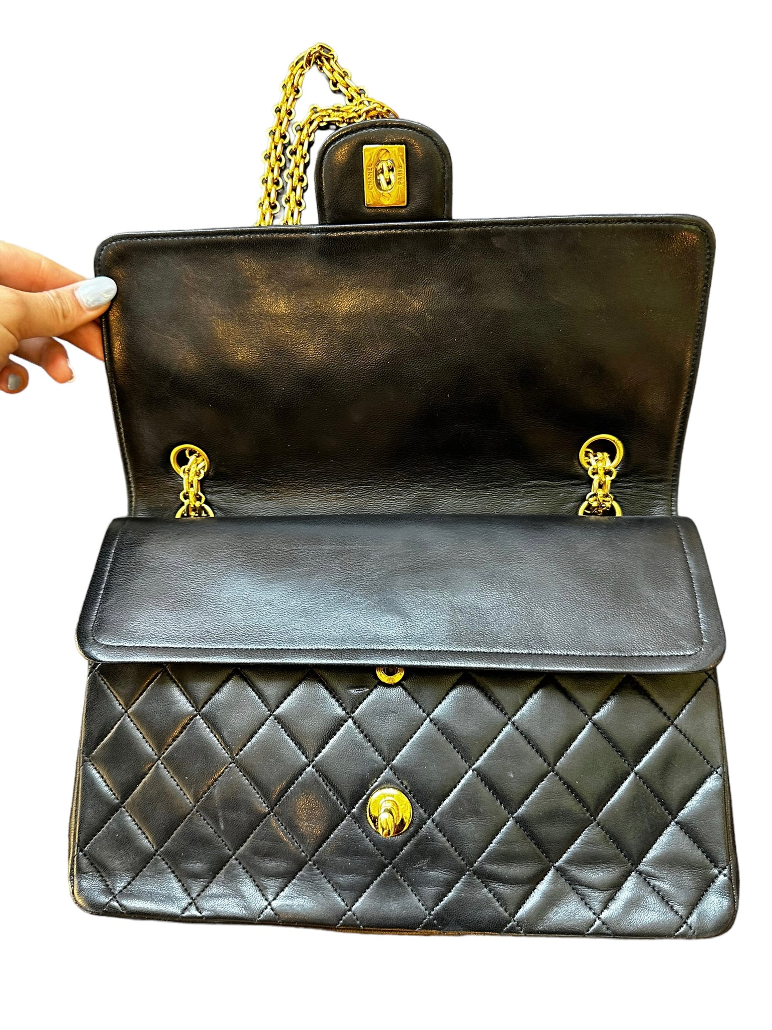 Chanel Fuchsia Flap Bag – hk-vintage