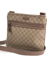 Load image into Gallery viewer, Gucci Flat Messenger Bag