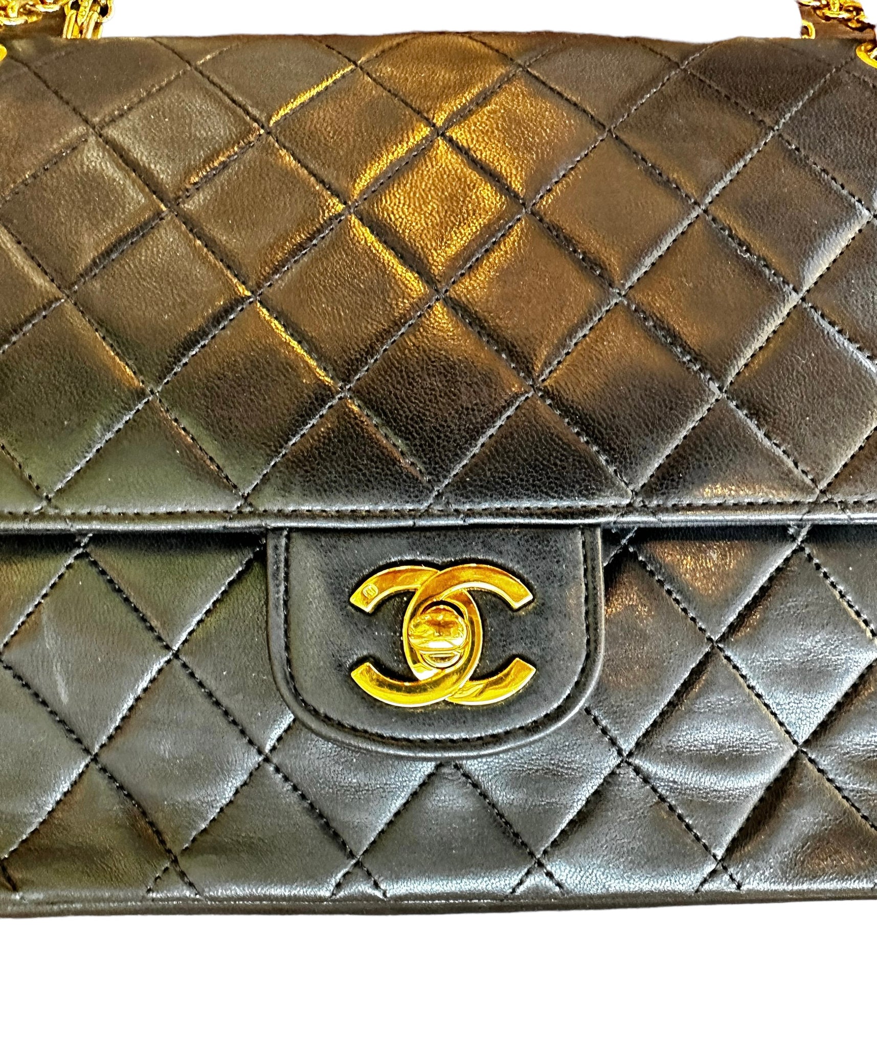 gold chanel flap bag medium
