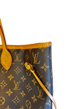 Load image into Gallery viewer, Louis Vuitton Neverfull MM in Monogram