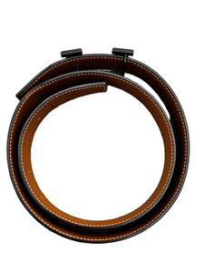 Shop HERMES Typo belt buckle & reversible leather strap 32 mm