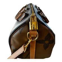 Load image into Gallery viewer, Louis Vuitton Reverse Monogram Giant Speedy Bandouliere 30