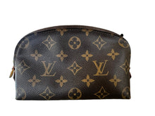 Load image into Gallery viewer, Louis Vuitton Cosmetic PM in Monogram