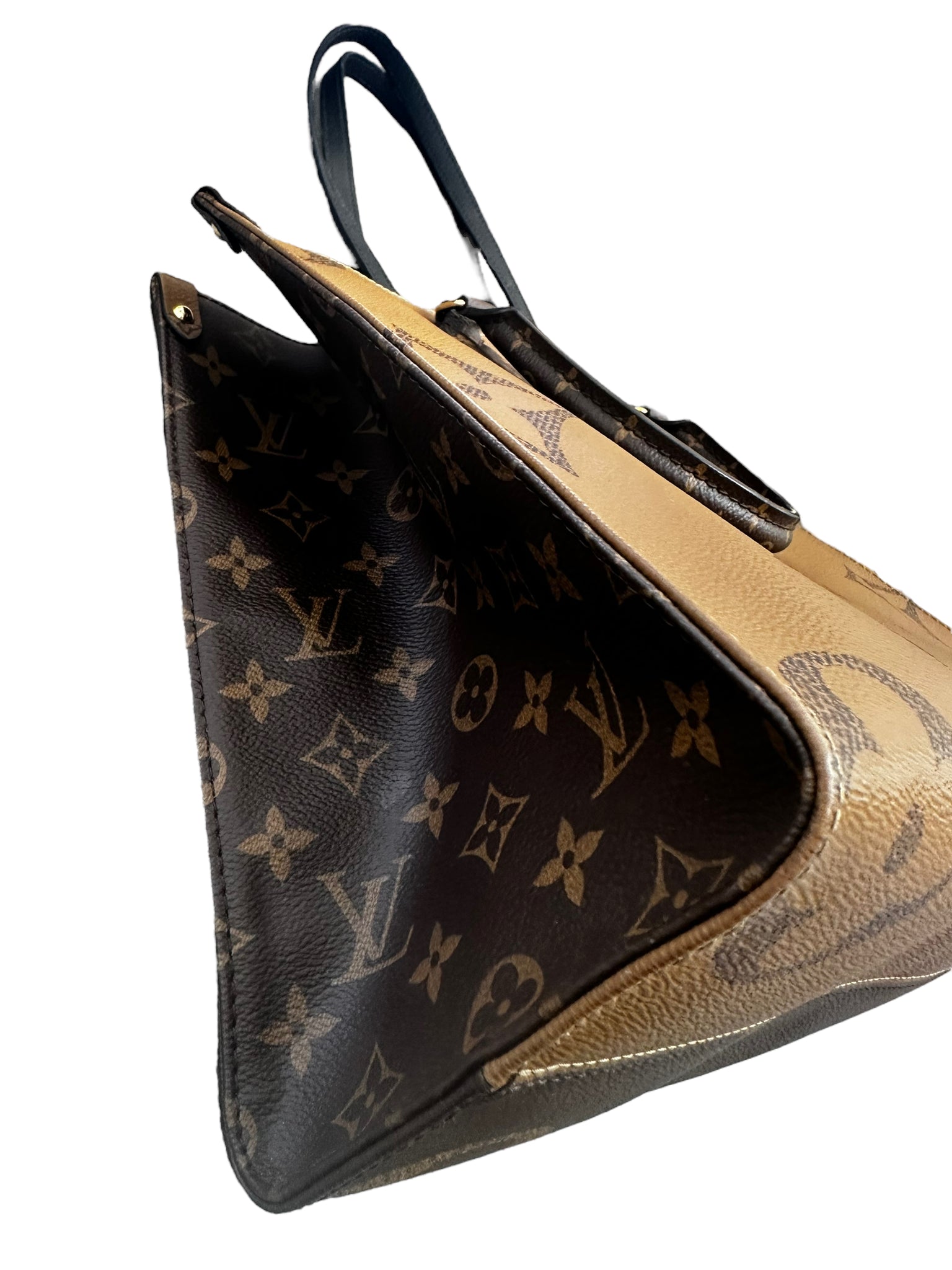 Louis Vuitton Onthego MM Monogram Canvas Black in Coated Canvas